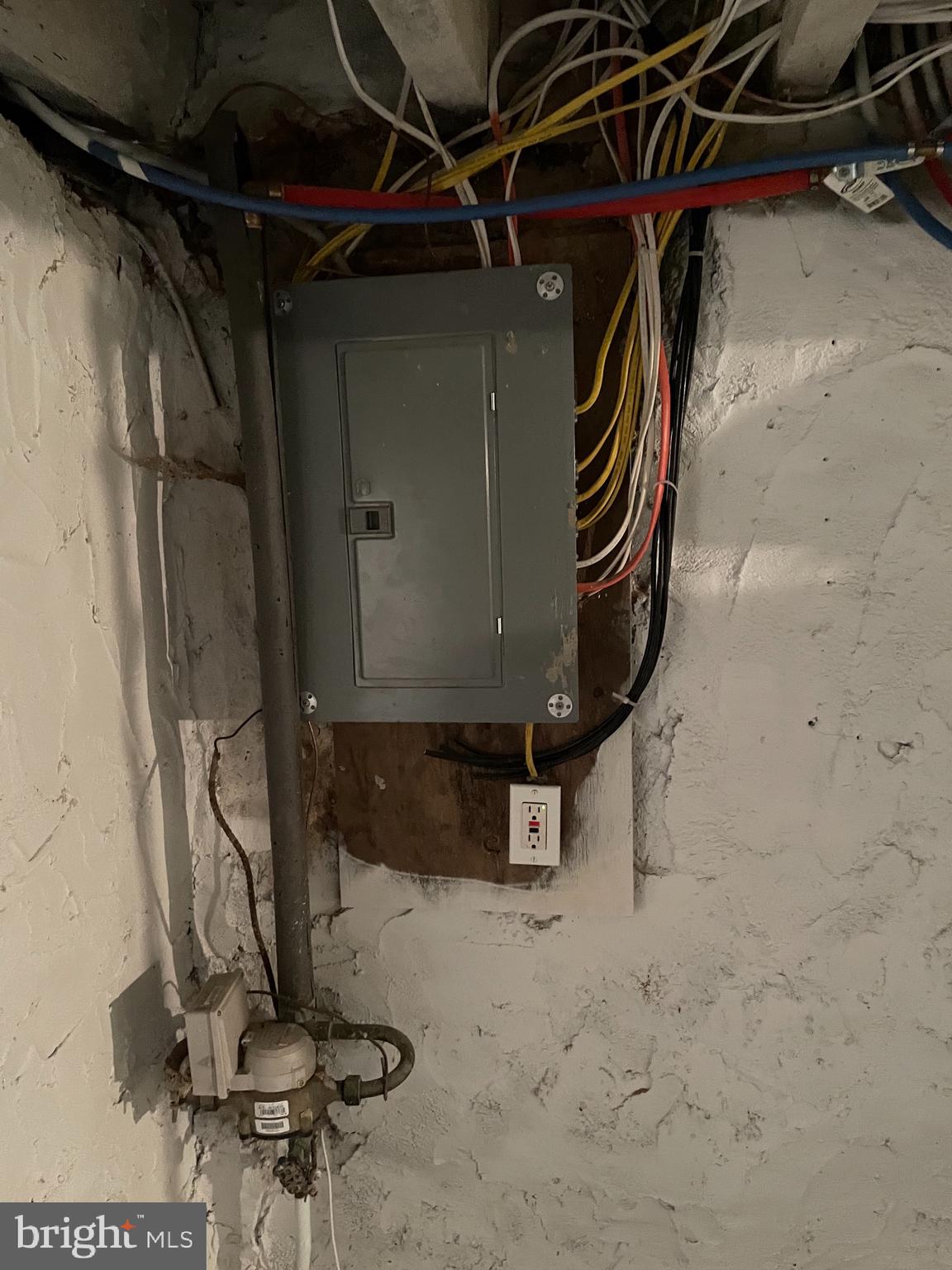 EAST FALLS - Residential