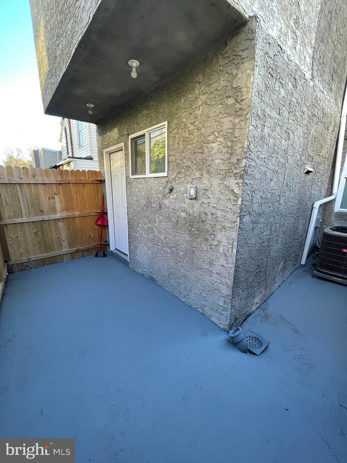 EAST FALLS - Residential