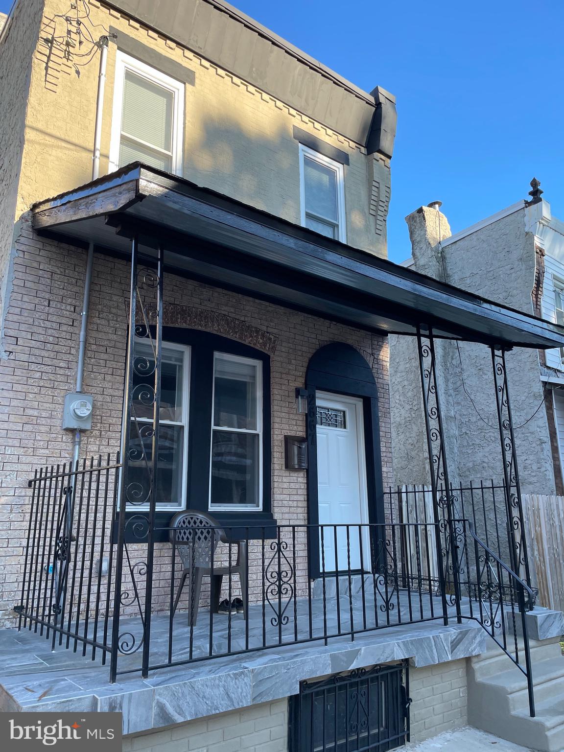 EAST FALLS - Residential