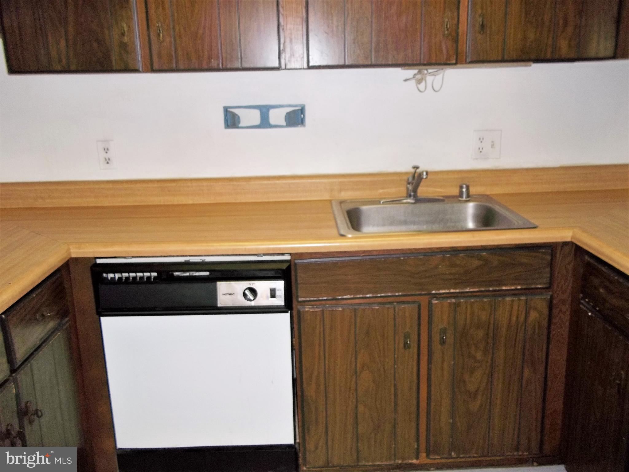 SUNRISE CONDOMINIUMS - Residential