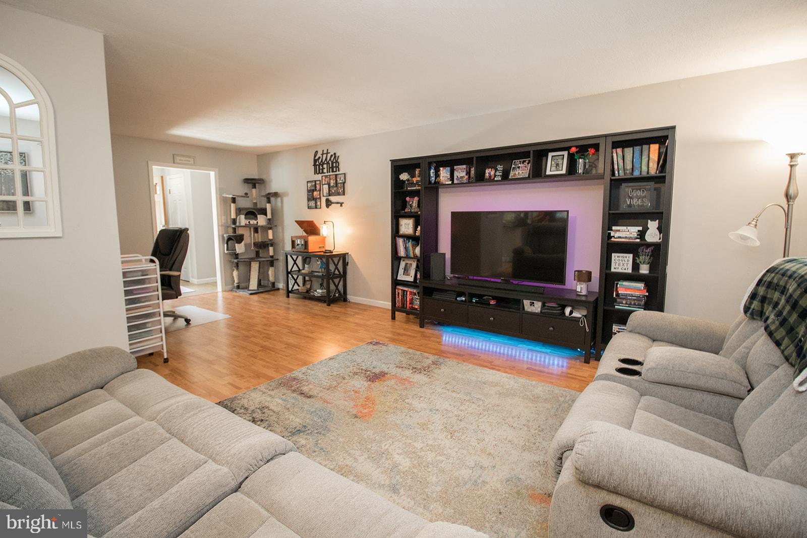 CEDAR COVE - Residential