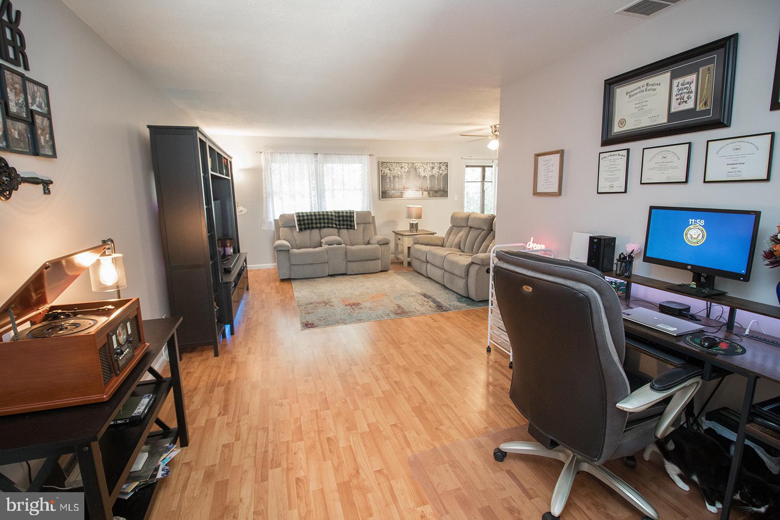 CEDAR COVE - Residential