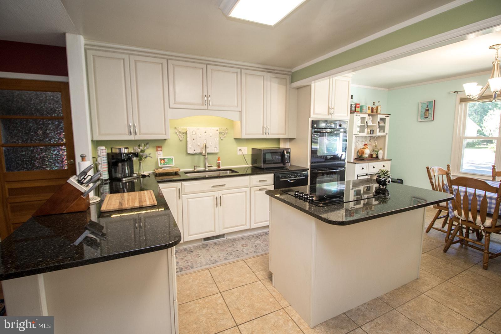 CEDAR COVE - Residential