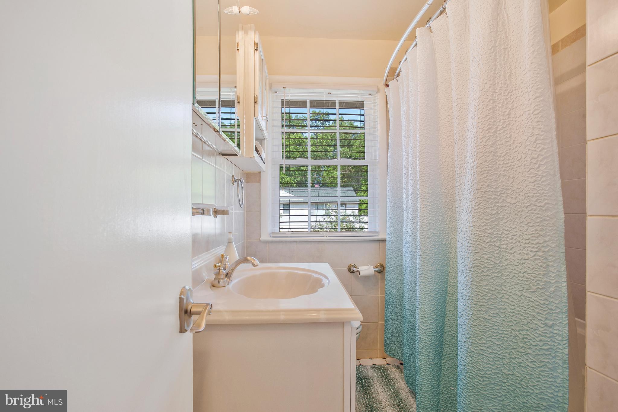 LANHAM WOODS - Residential