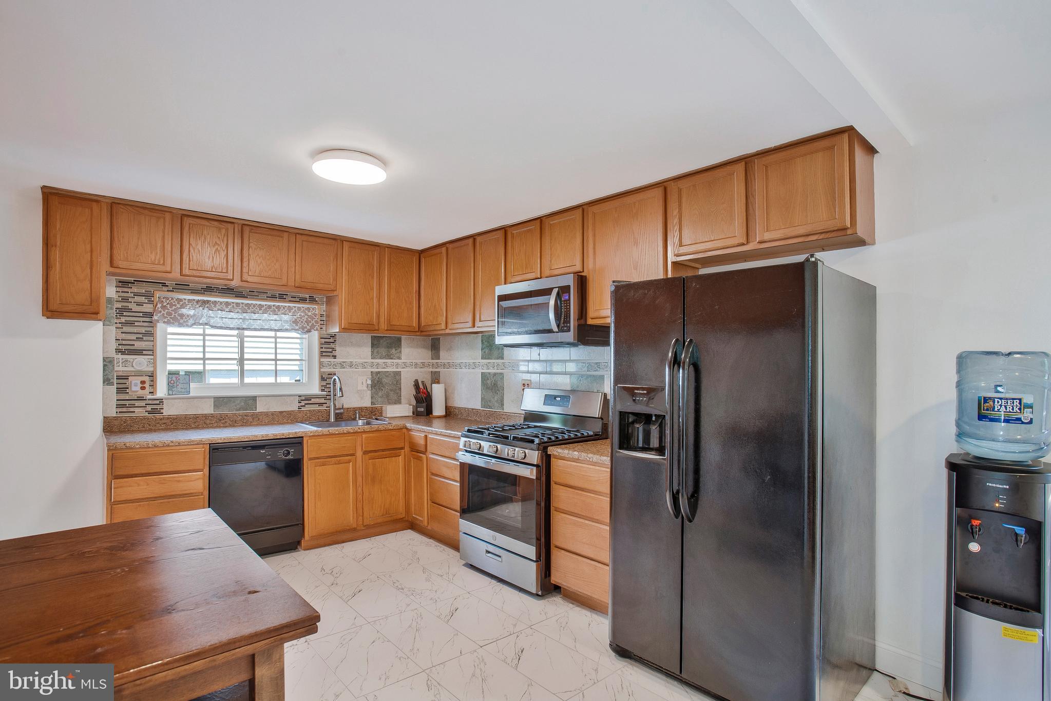 LANHAM WOODS - Residential