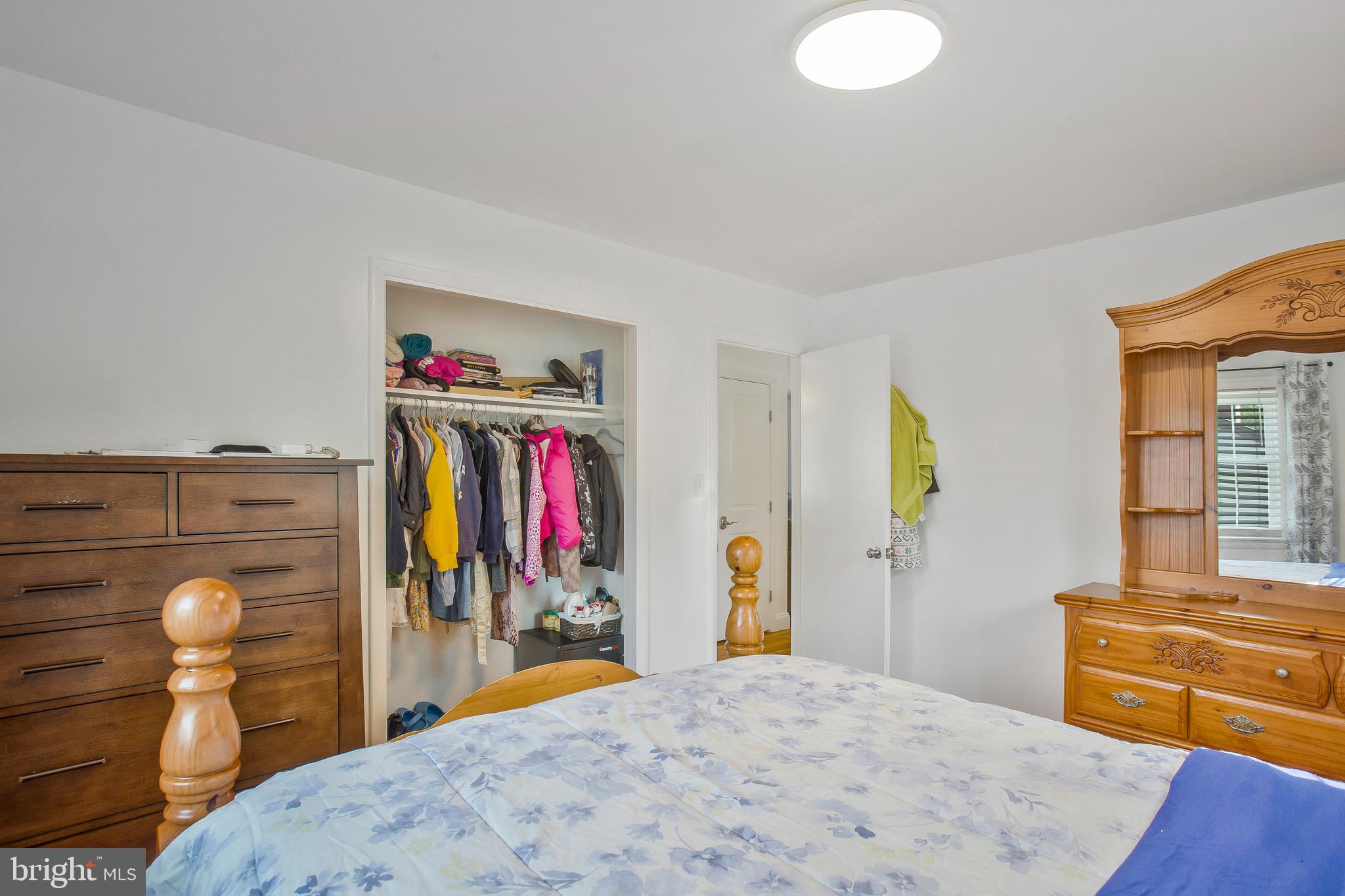 LANHAM WOODS - Residential