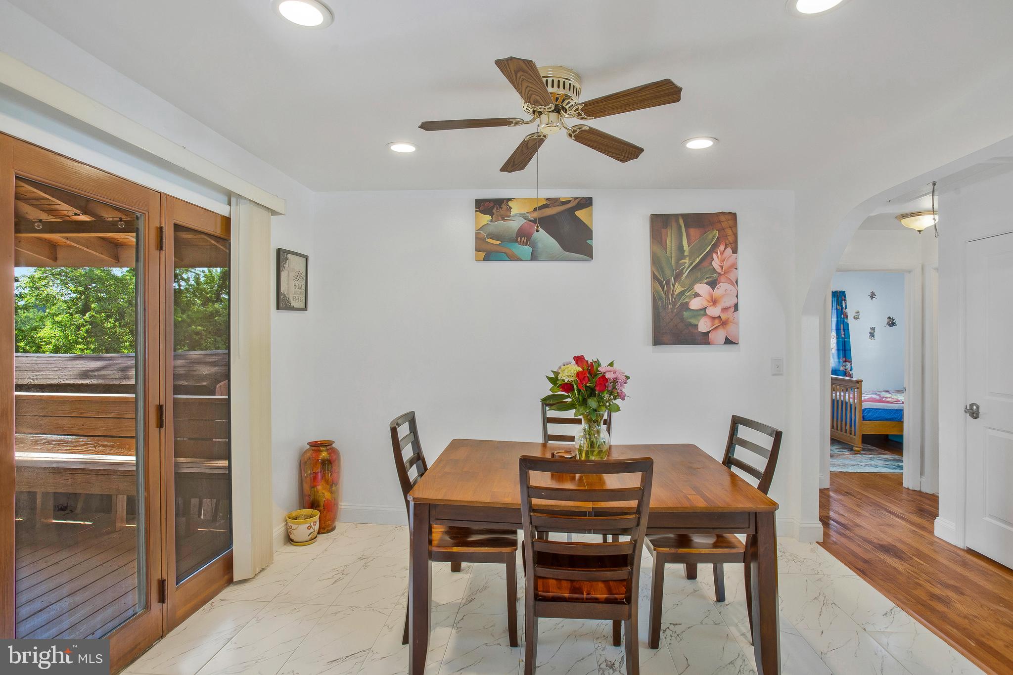 LANHAM WOODS - Residential