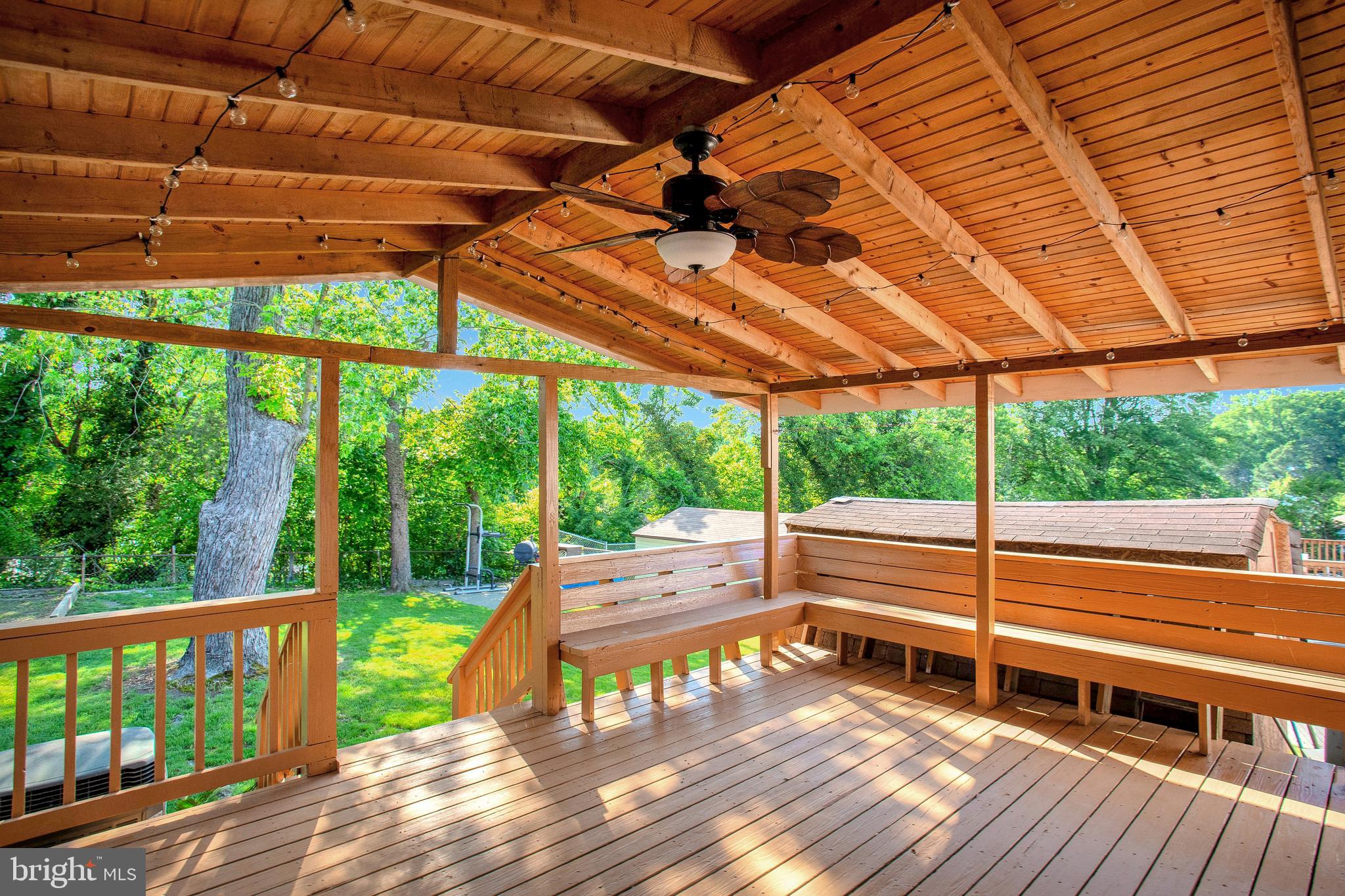 LANHAM WOODS - Residential