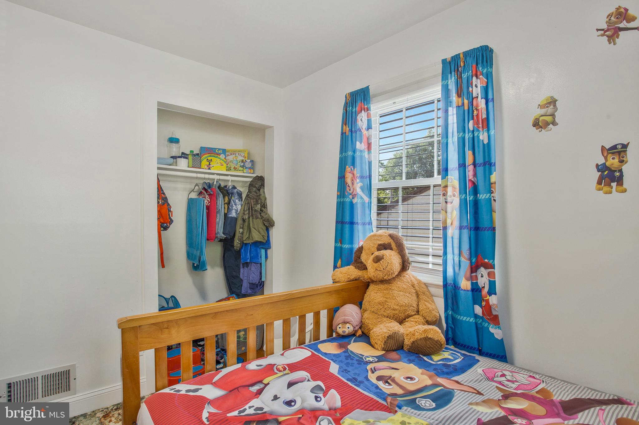 LANHAM WOODS - Residential