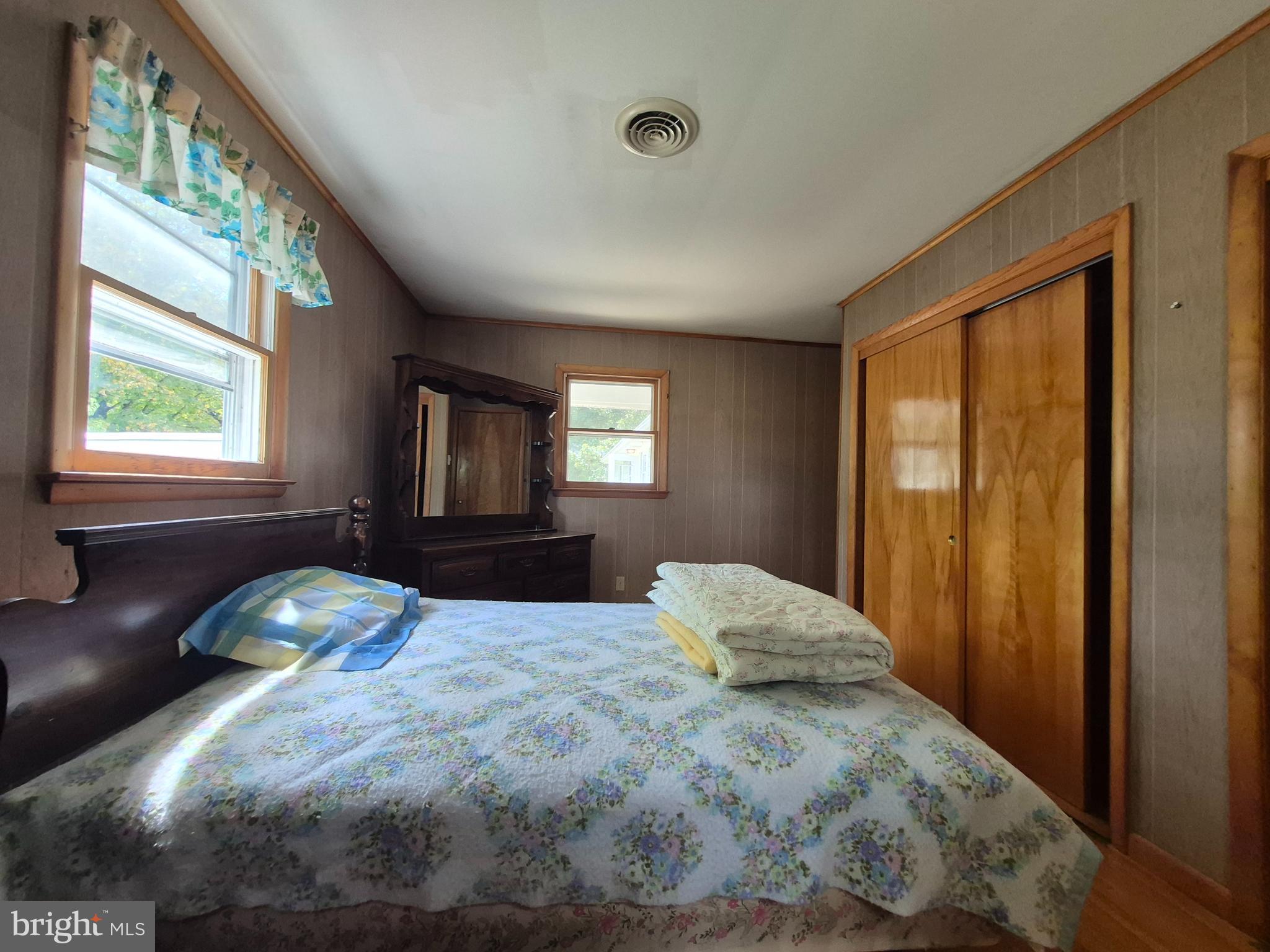 CEDAR CREEK - Residential