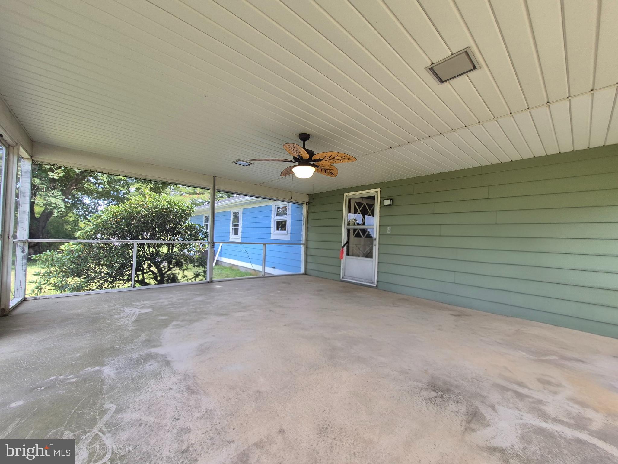 CEDAR CREEK - Residential