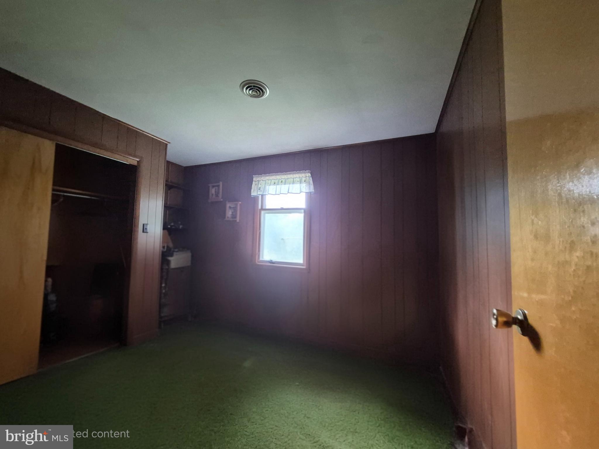 CEDAR CREEK - Residential