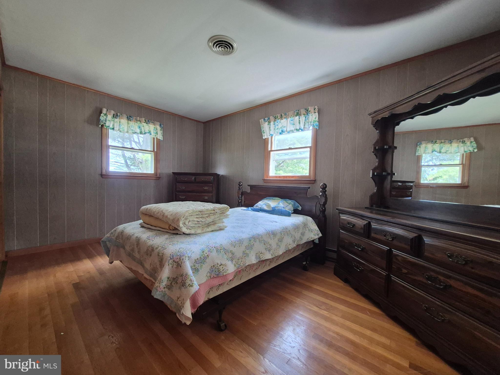 CEDAR CREEK - Residential