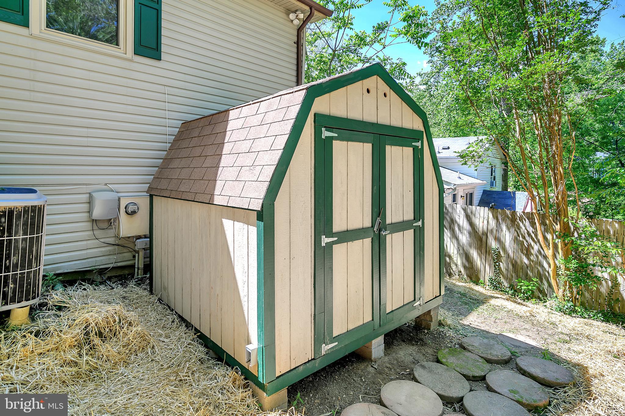 LEELAND HEIGHTS - Residential