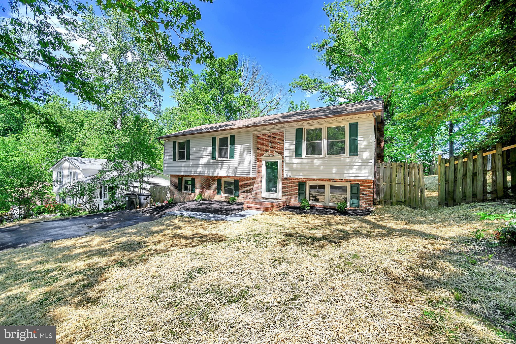 LEELAND HEIGHTS - Residential