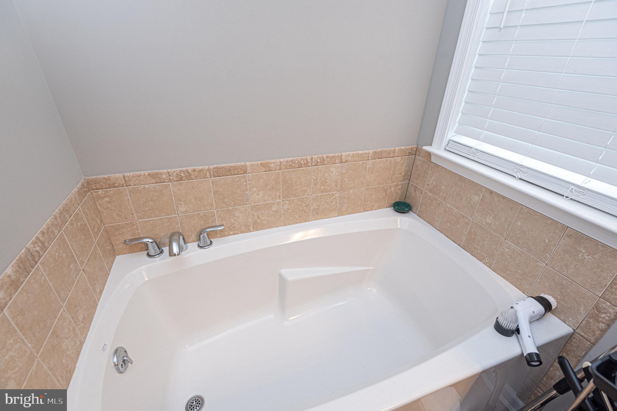 HERON PONDS - Residential