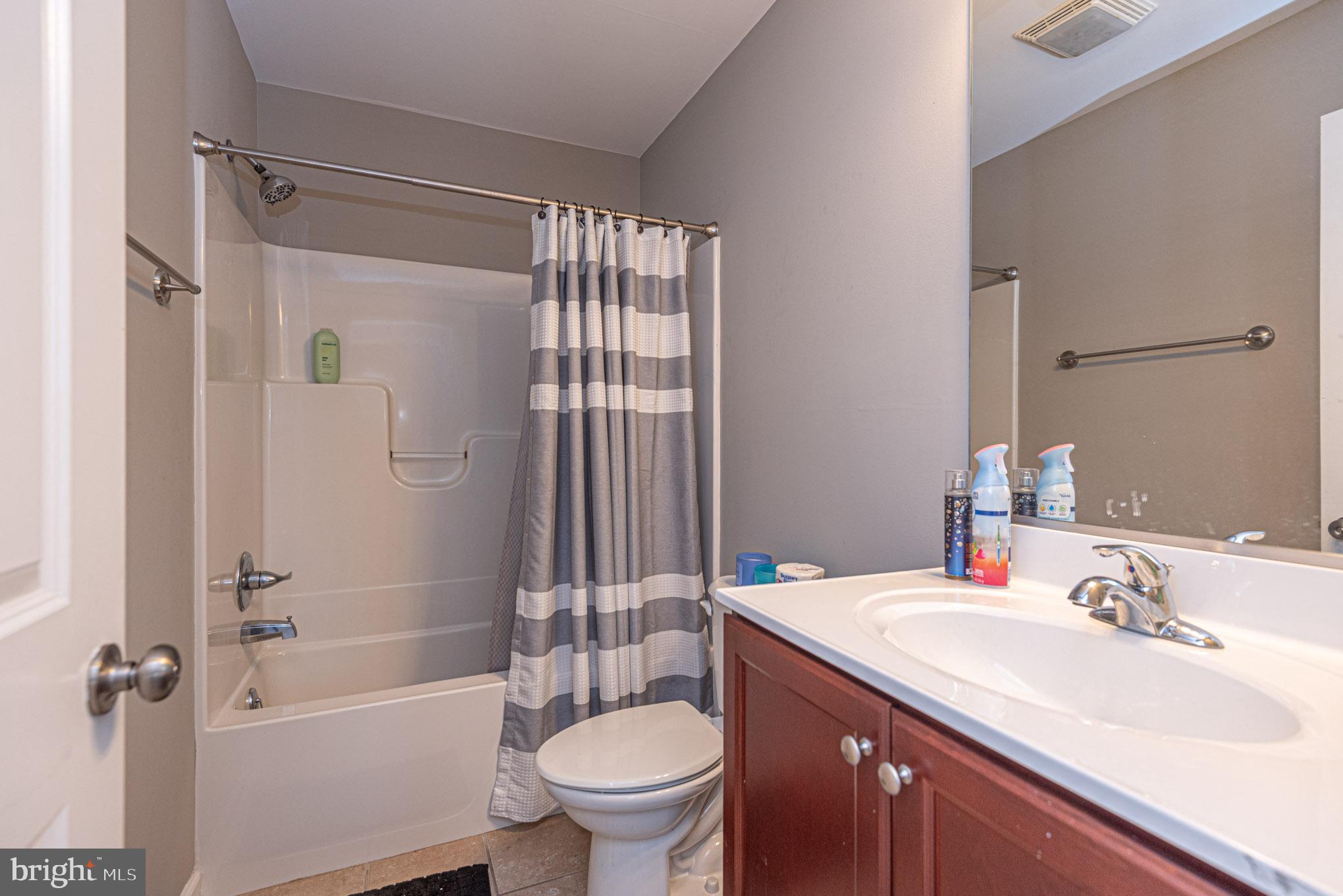 HERON PONDS - Residential