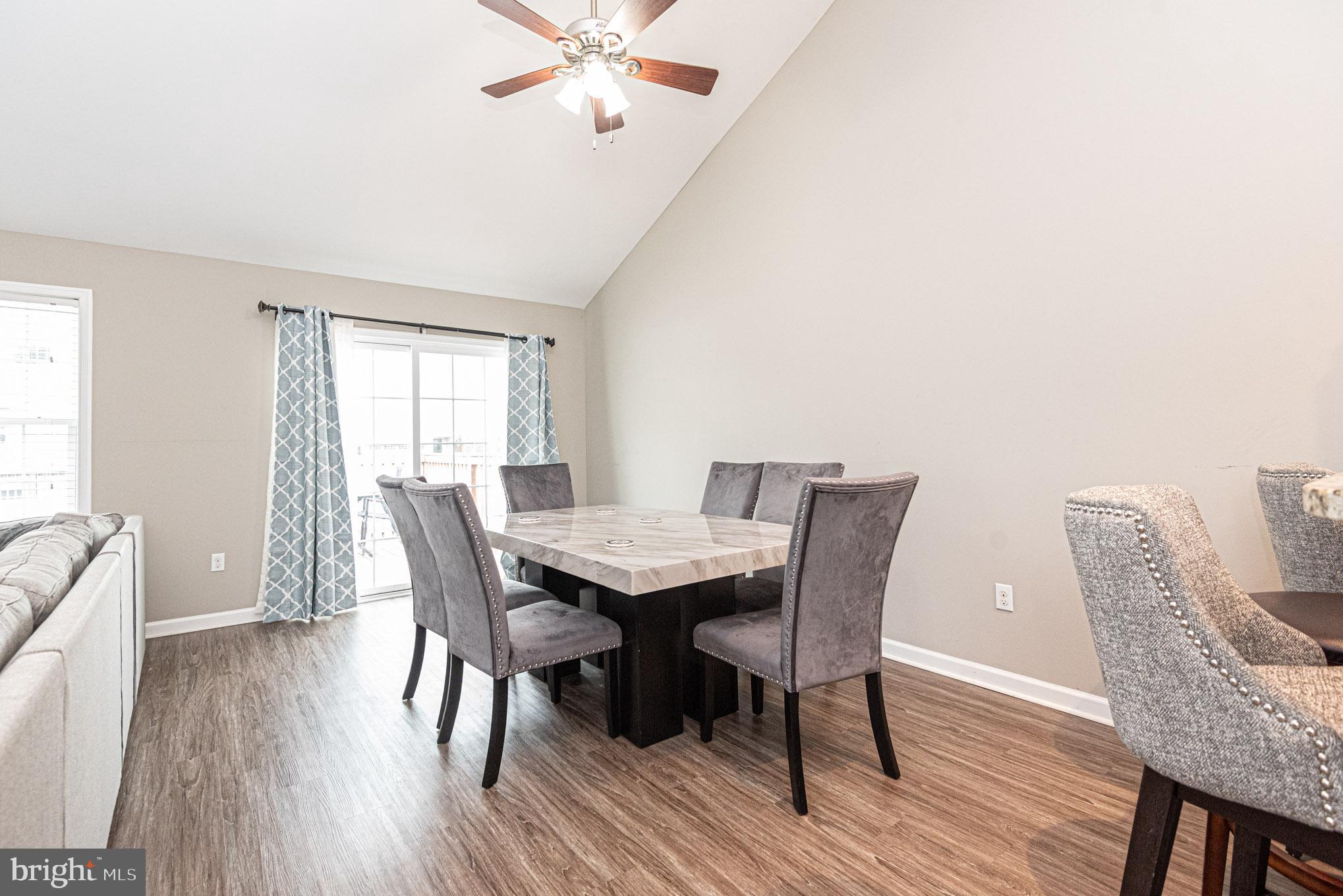 HERON PONDS - Residential