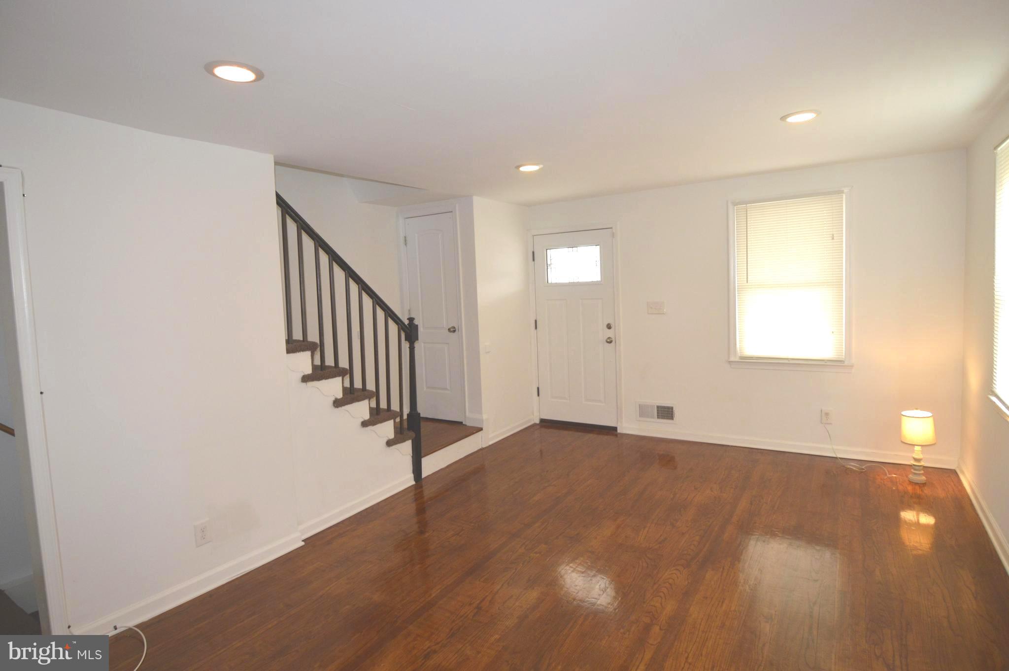 BEVERLY HILLS - Residential