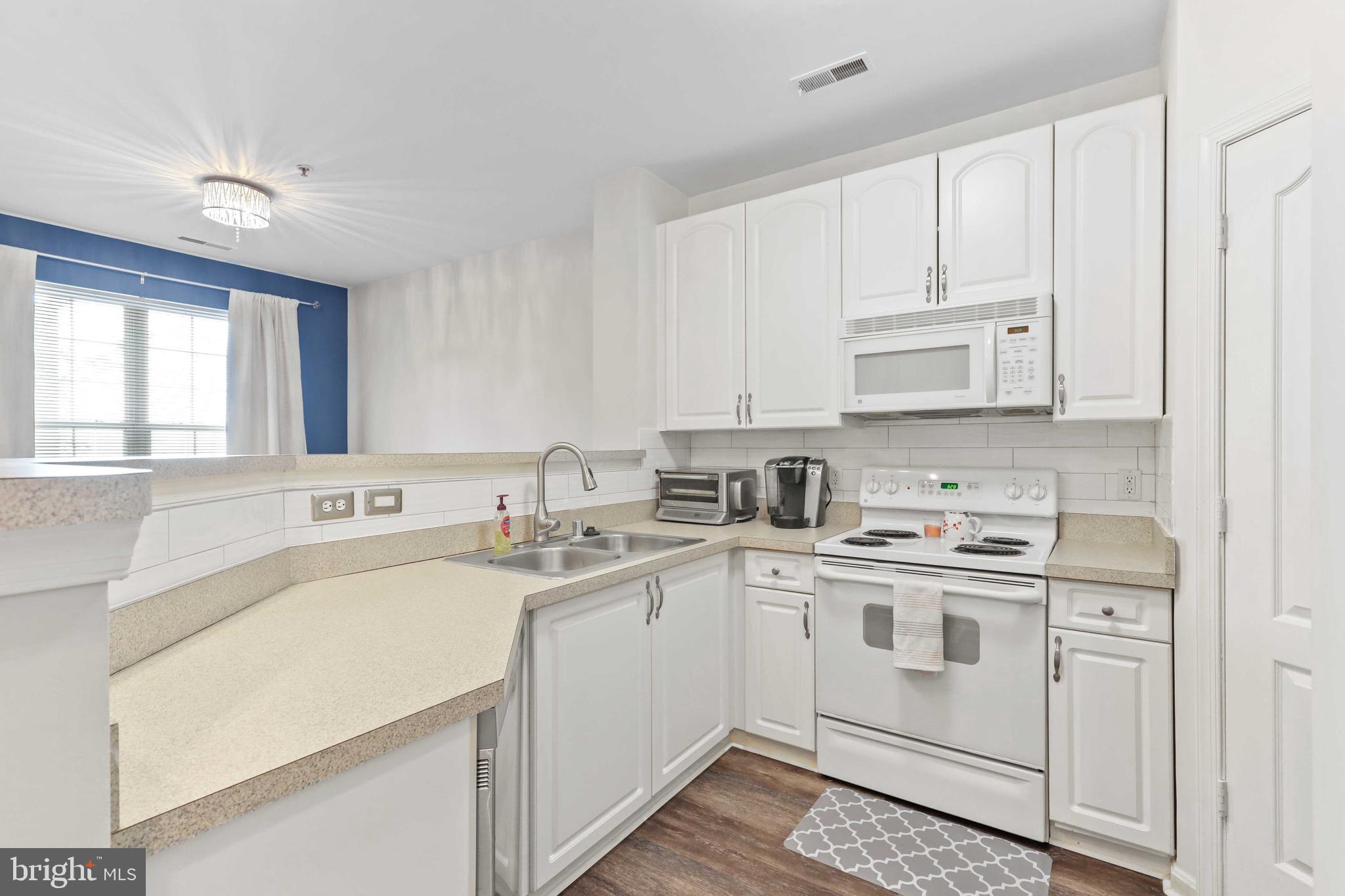 HIGH VIEW AT HUNT VALLEY - Residential