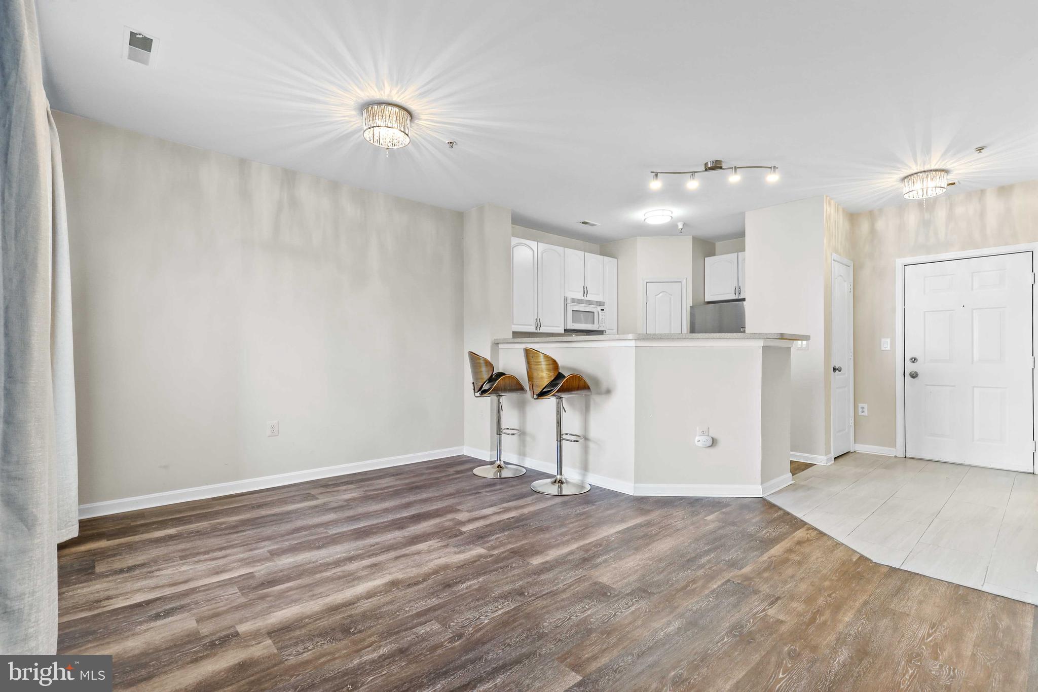 HIGH VIEW AT HUNT VALLEY - Residential