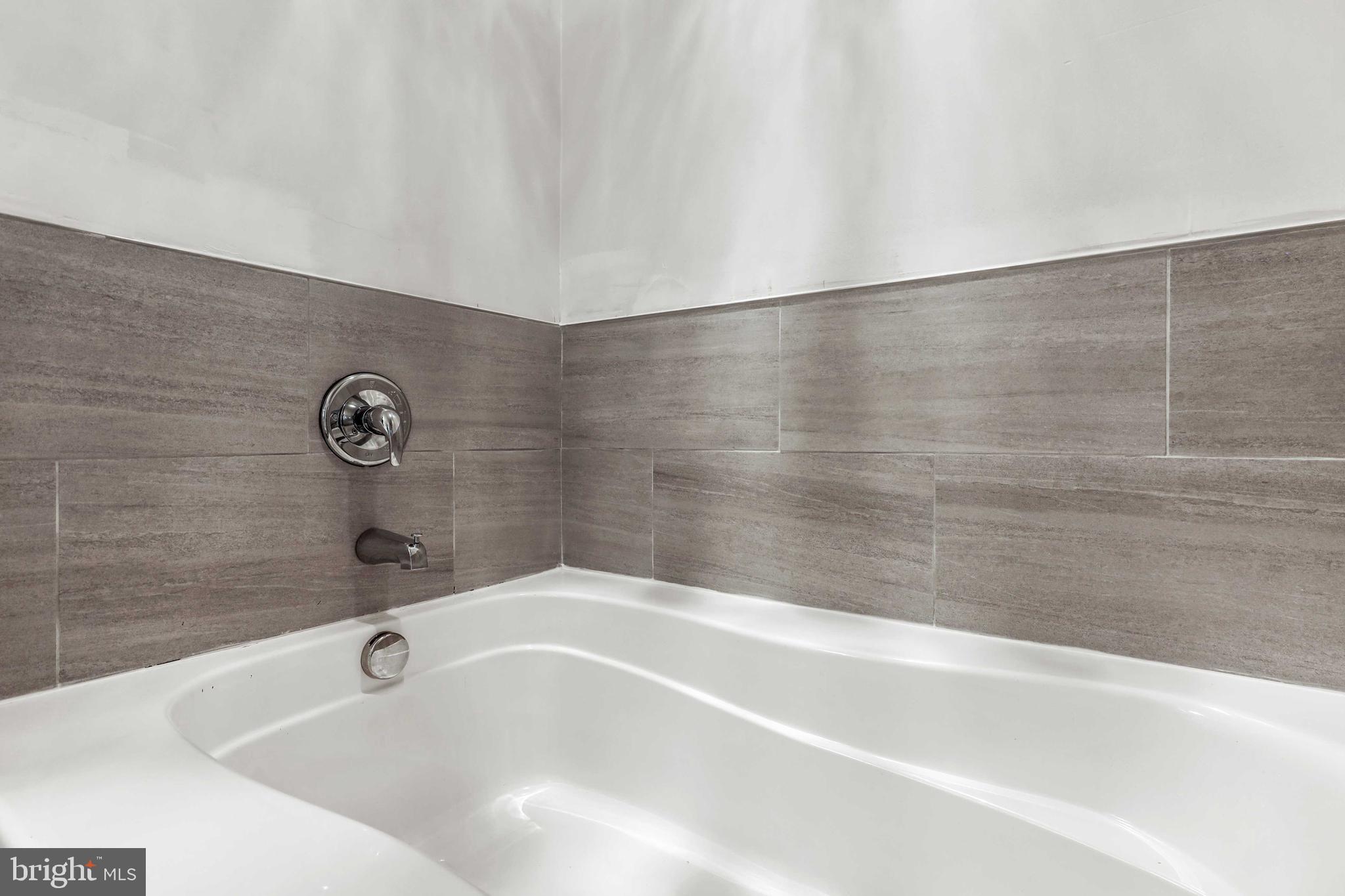 HIGH VIEW AT HUNT VALLEY - Residential