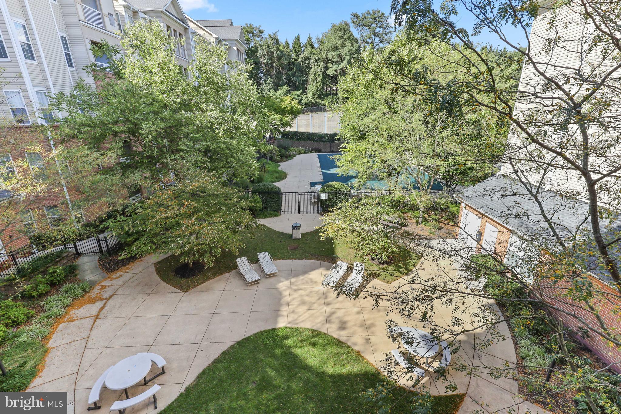 HIGH VIEW AT HUNT VALLEY - Residential