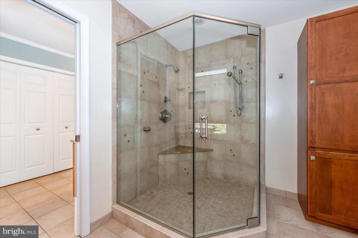 MANOR VILLAGE - Residential