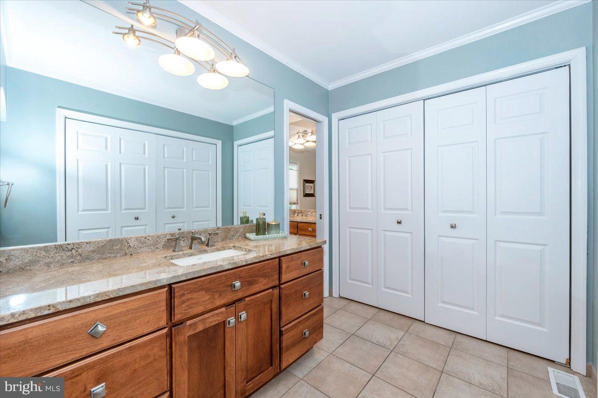 MANOR VILLAGE - Residential