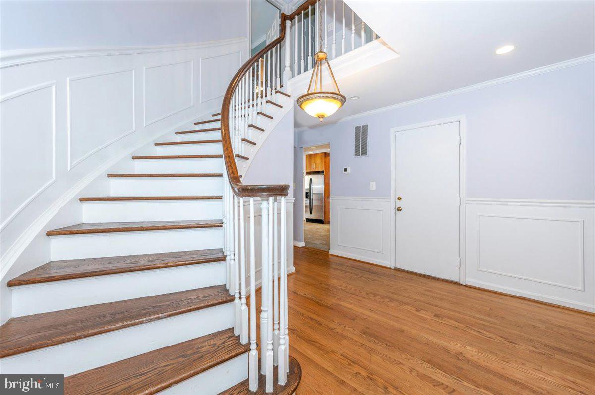 MANOR VILLAGE - Residential