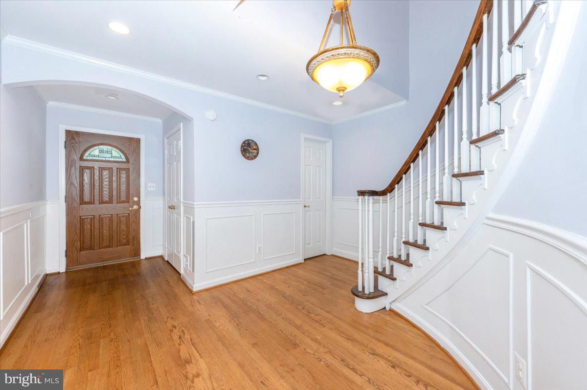 MANOR VILLAGE - Residential