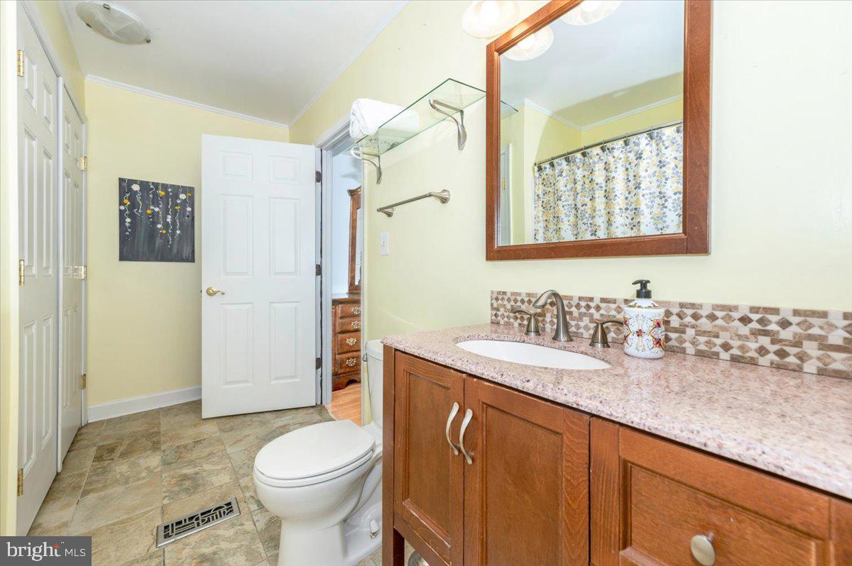 MANOR VILLAGE - Residential