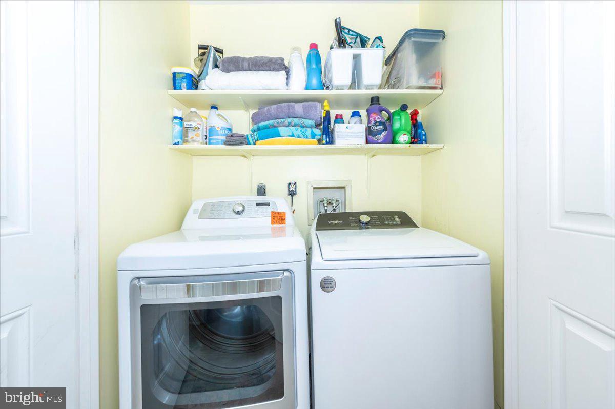 MANOR VILLAGE - Residential