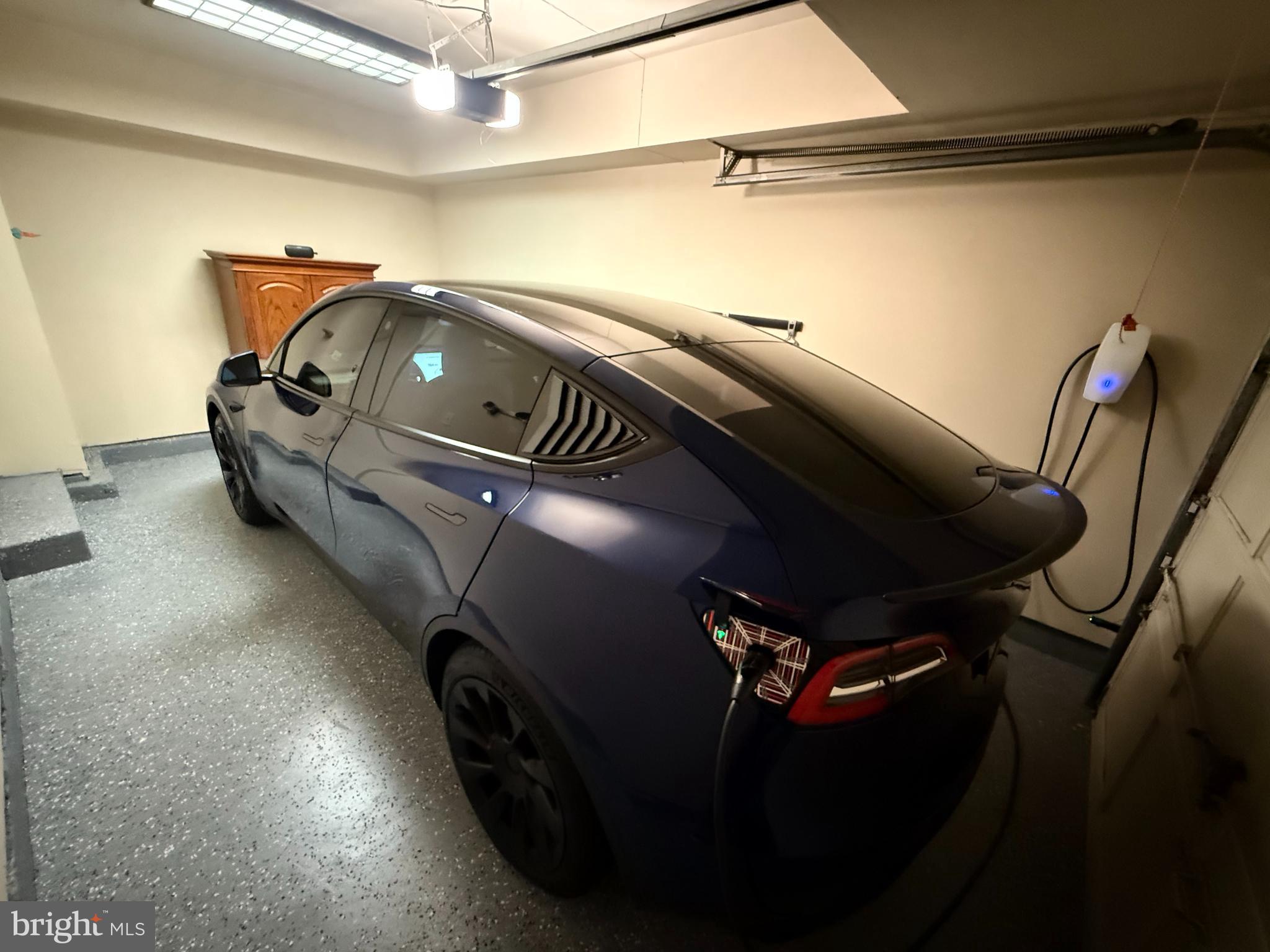 MANOR VILLAGE - Residential