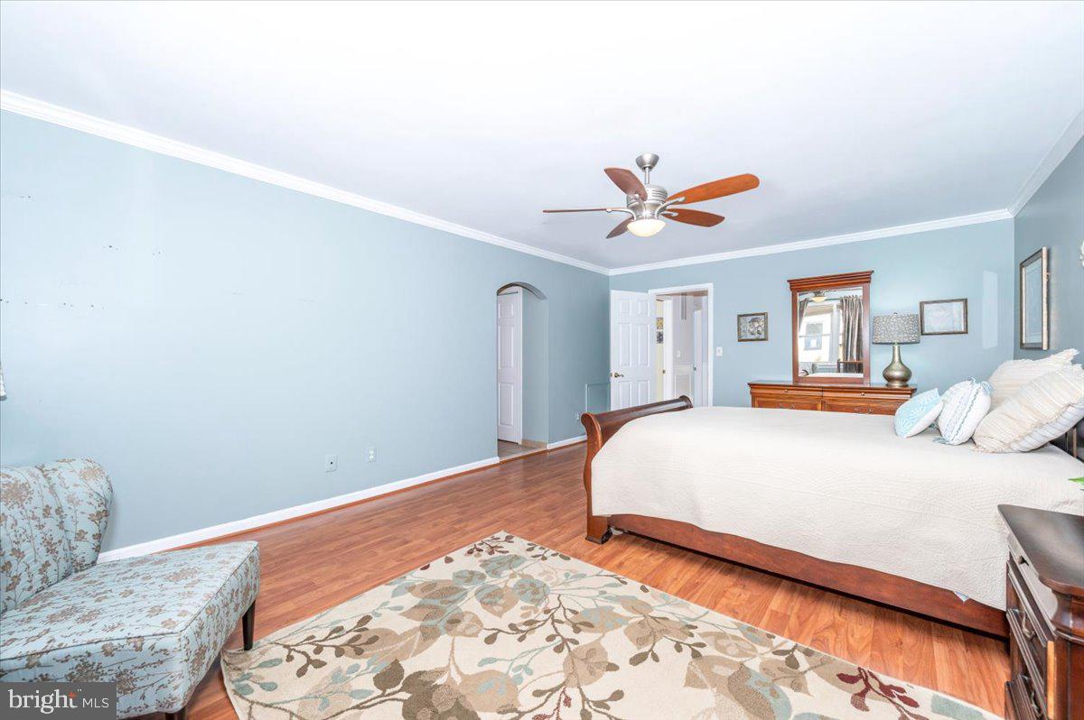 MANOR VILLAGE - Residential