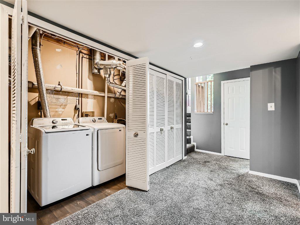 WOODLAND VILLAGE - Residential