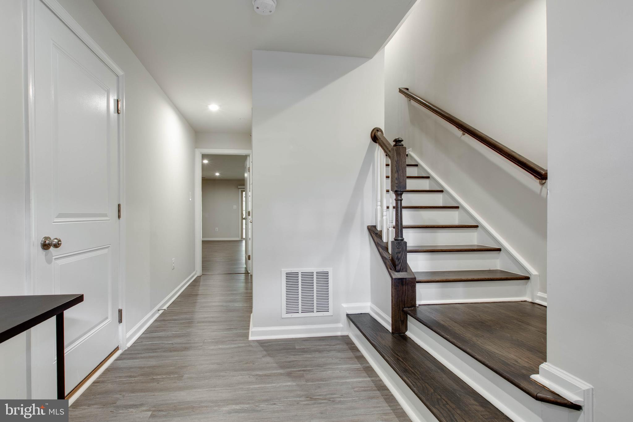 PARKSIDE - Residential Lease