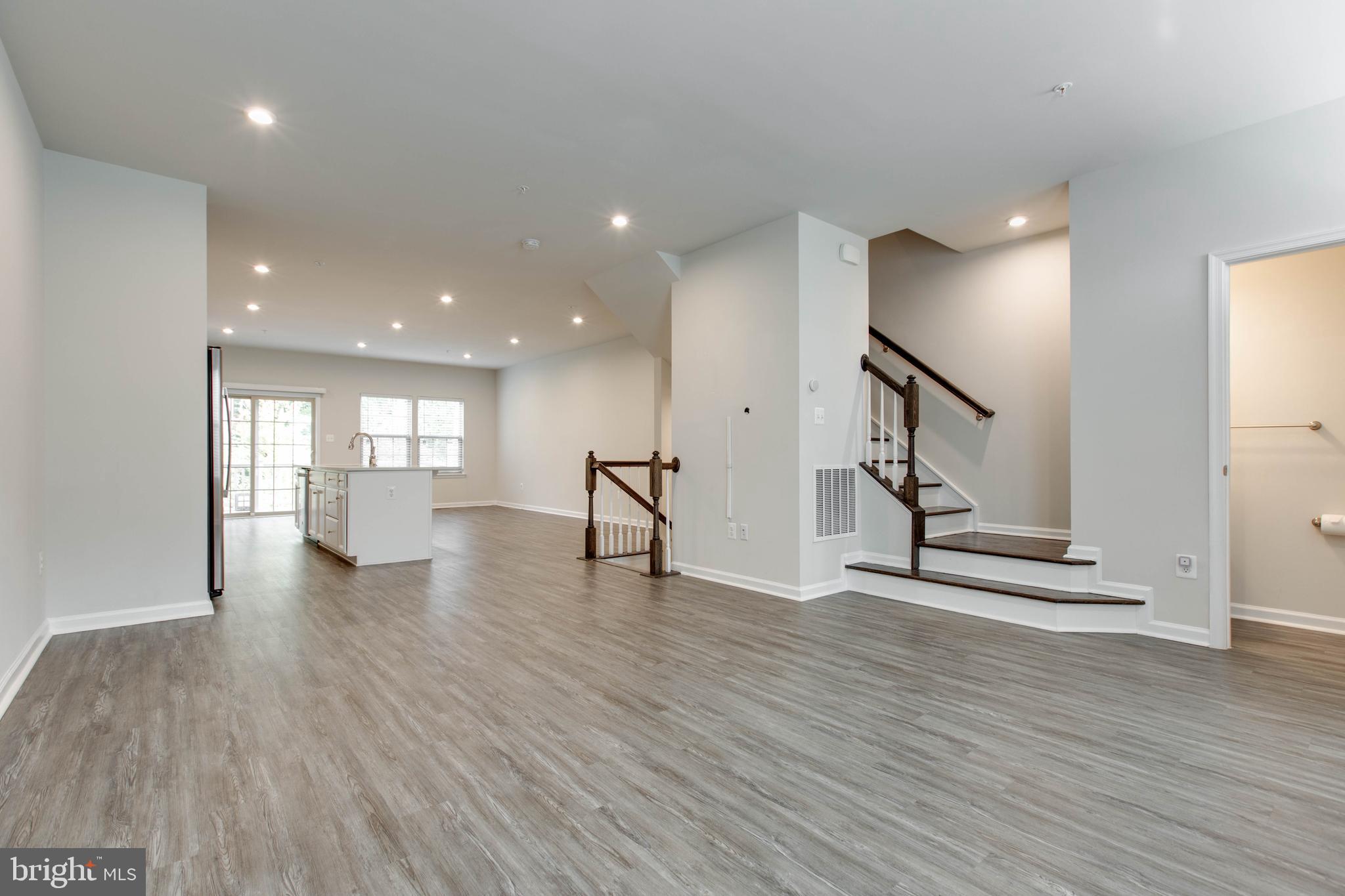 PARKSIDE - Residential Lease