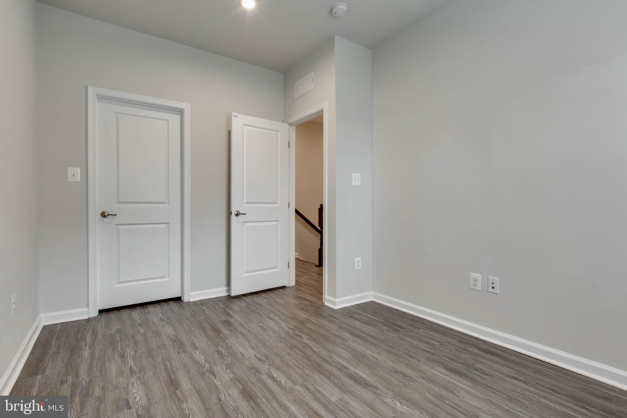 PARKSIDE - Residential Lease