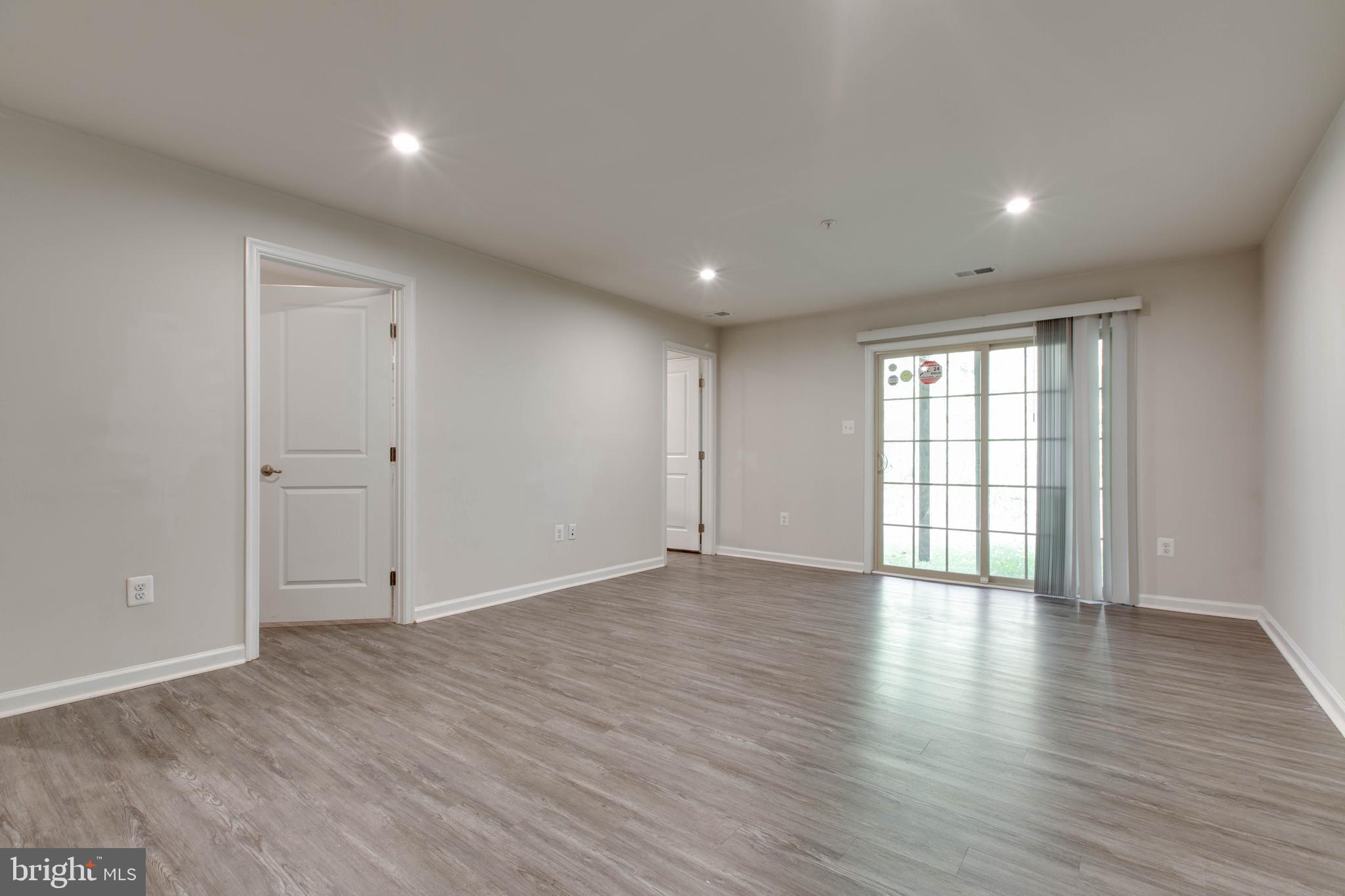 PARKSIDE - Residential Lease