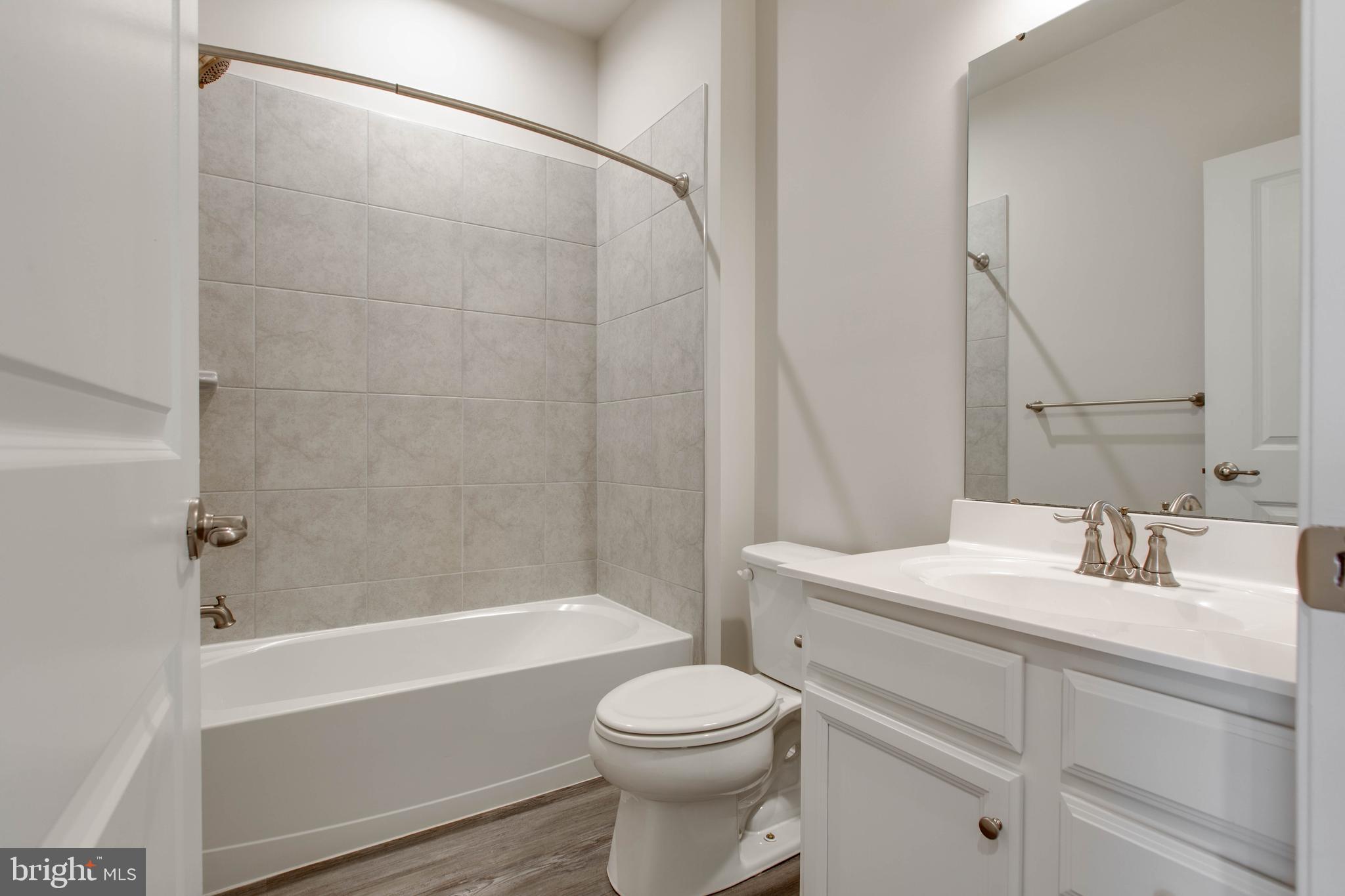 PARKSIDE - Residential Lease