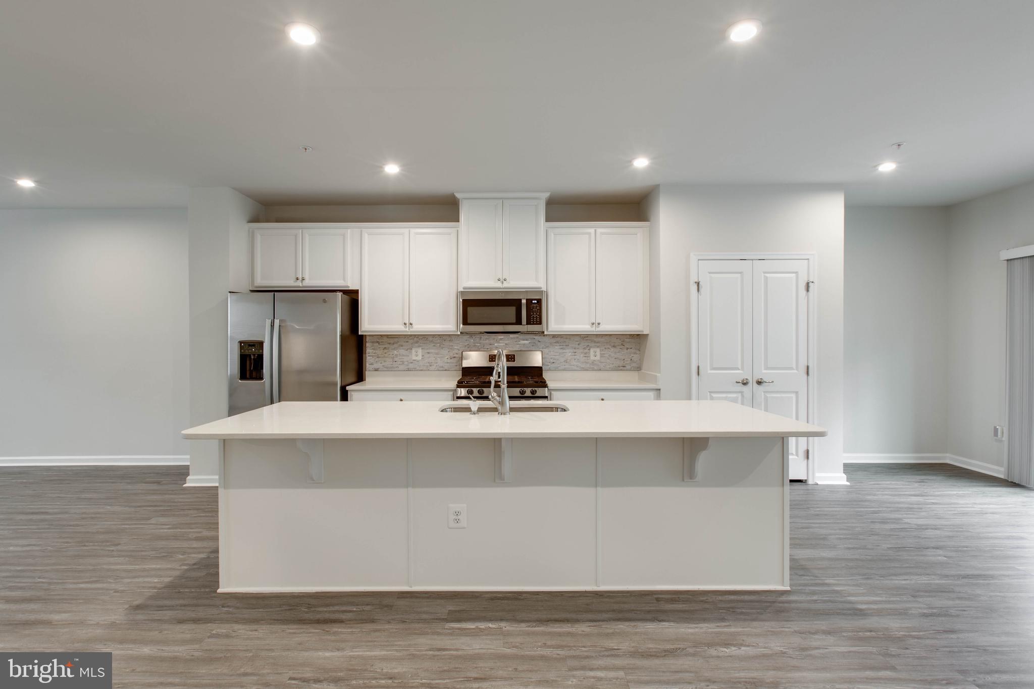 PARKSIDE - Residential Lease