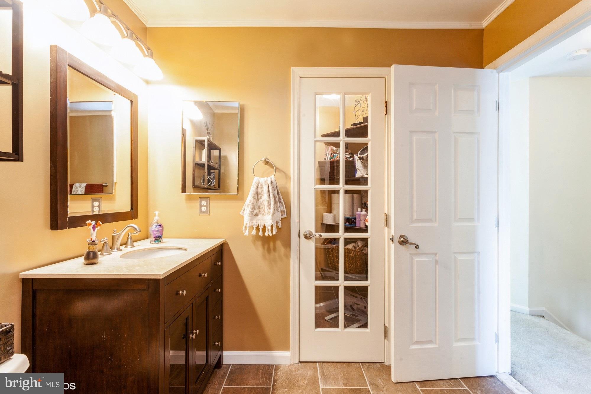 WHITE OAK - Residential