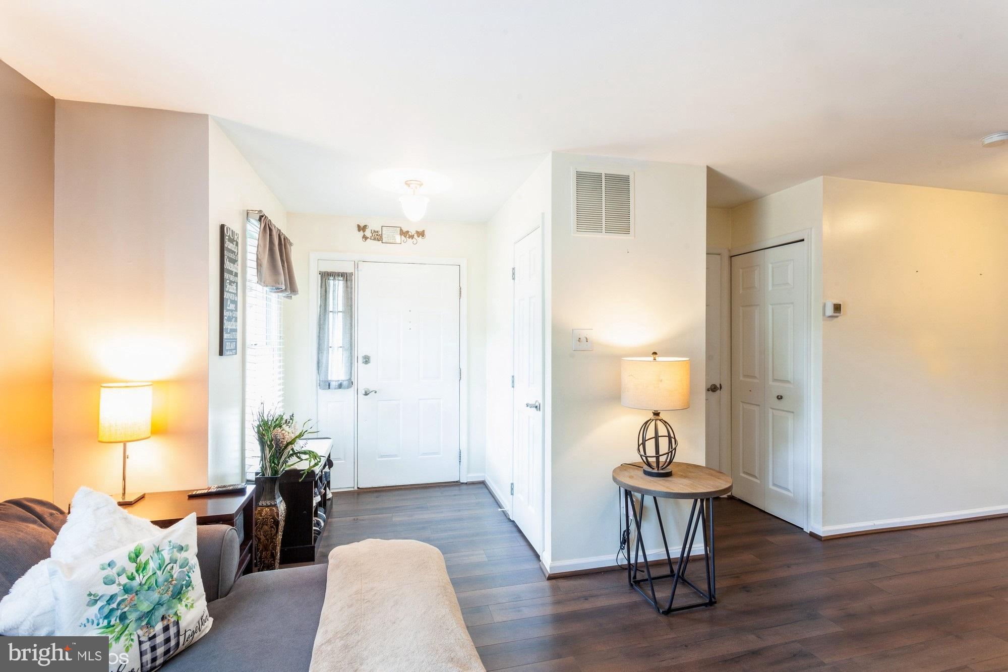 WHITE OAK - Residential