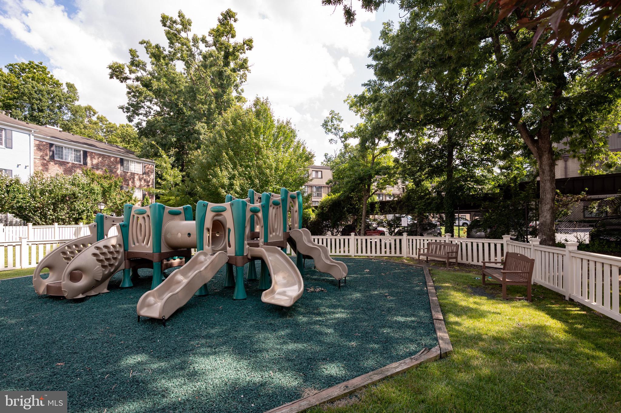 PARKSIDE AT ALEXANDRIA - Residential