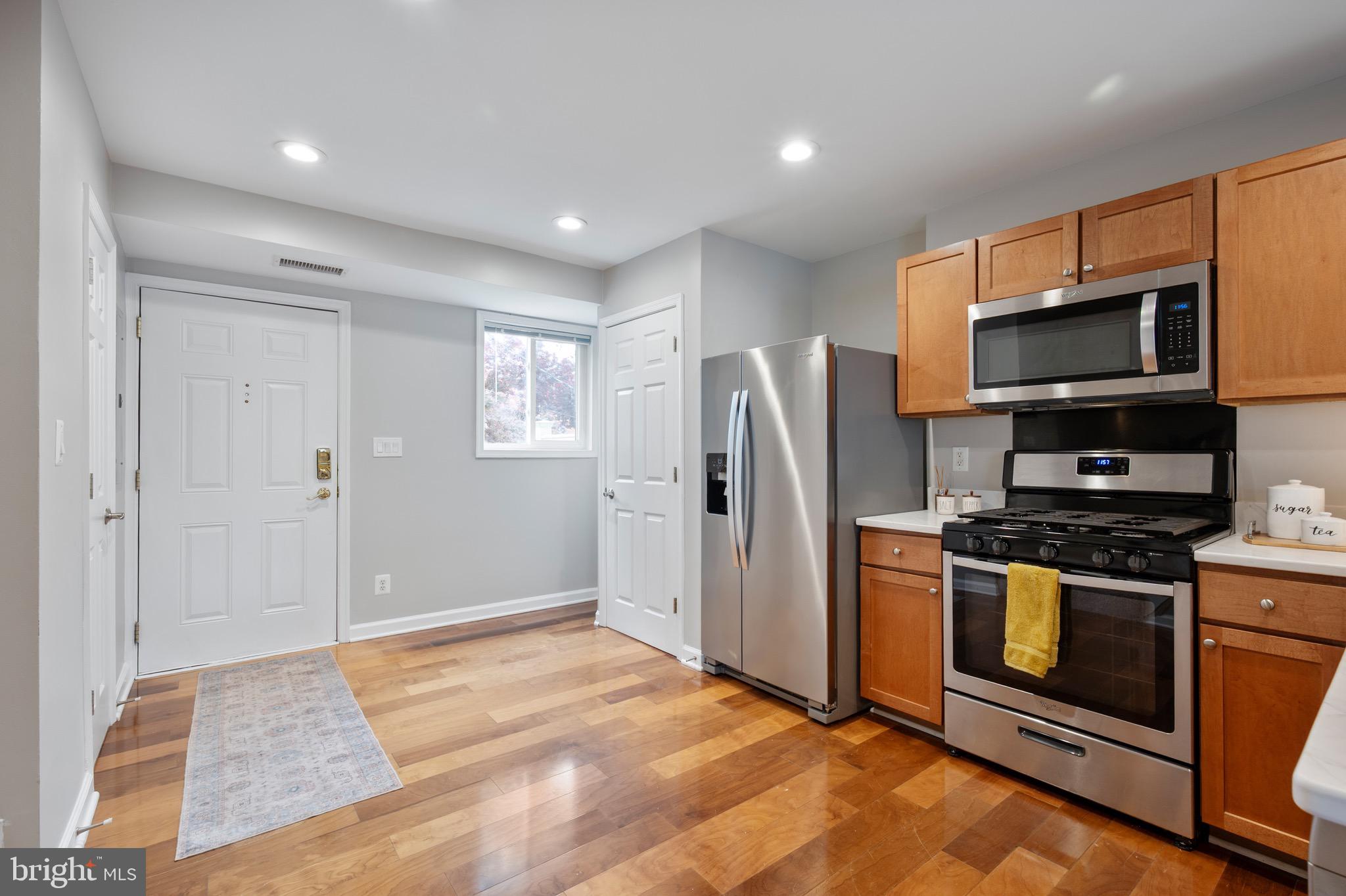 PARKSIDE AT ALEXANDRIA - Residential