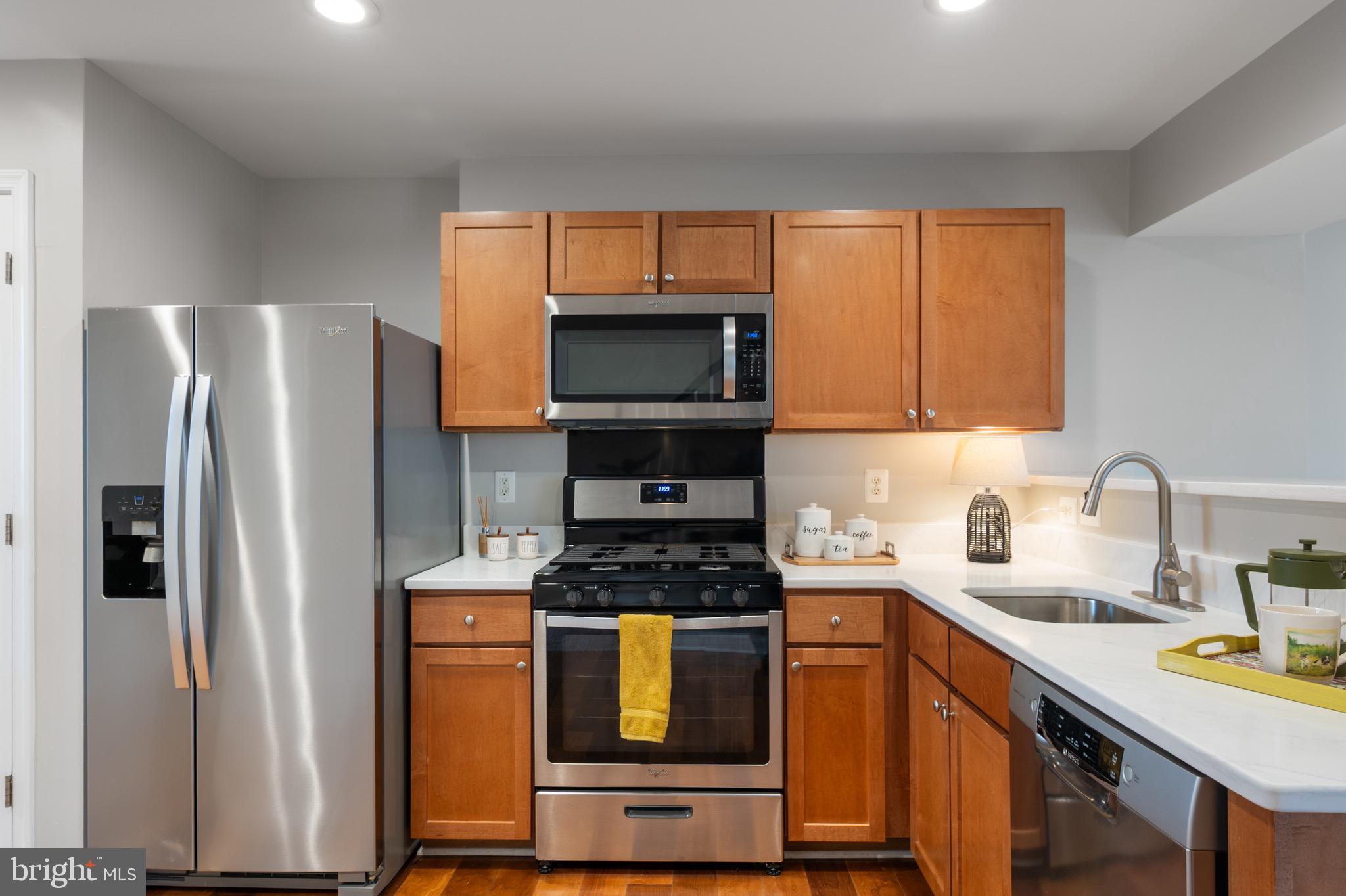 PARKSIDE AT ALEXANDRIA - Residential