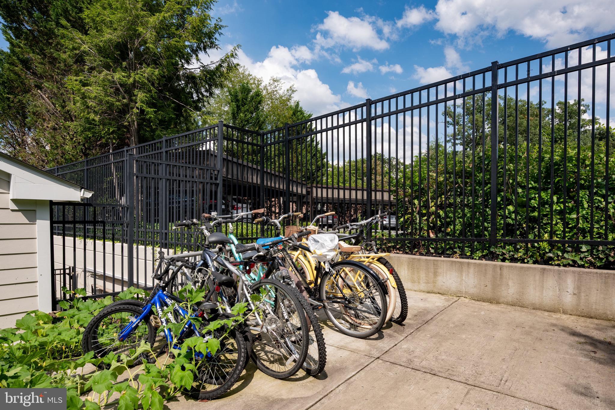 PARKSIDE AT ALEXANDRIA - Residential