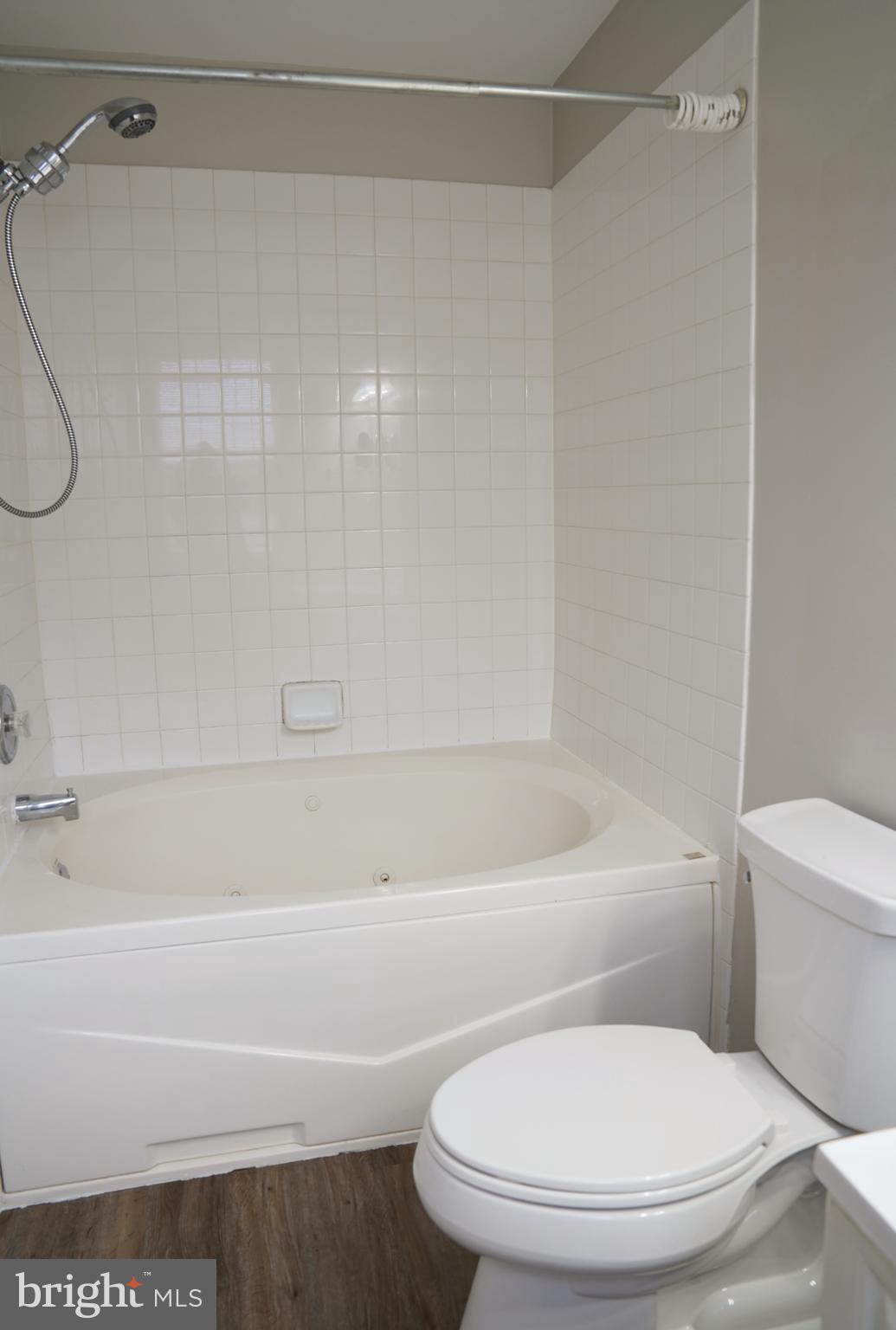 STEEPLE CHASE - Residential Lease