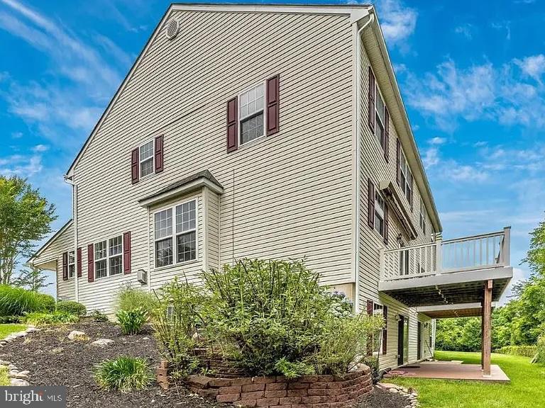 STEEPLE CHASE - Residential Lease